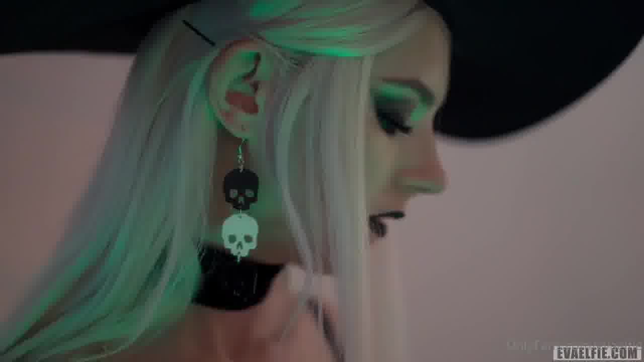 Eva Elfie Halloween Witch Cosplay Sex Video Leaked